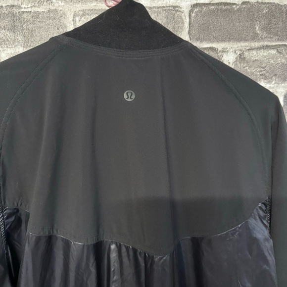Lululemon All Roads 1/2 Zip jacket pullover Black pockets - Picture 10 of 12